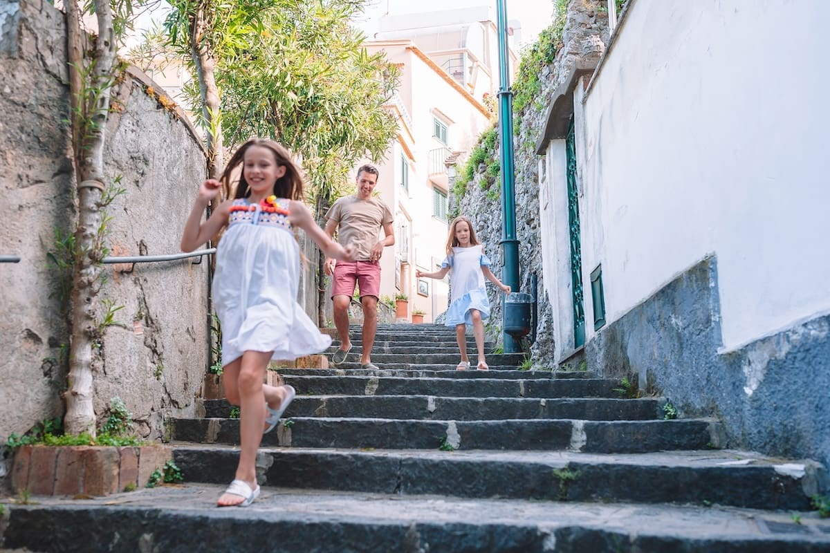 Planning a Multi-Generational Family Trip for Cousins